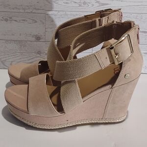 UGG Calla Wedge Heeled Sandals Size 7